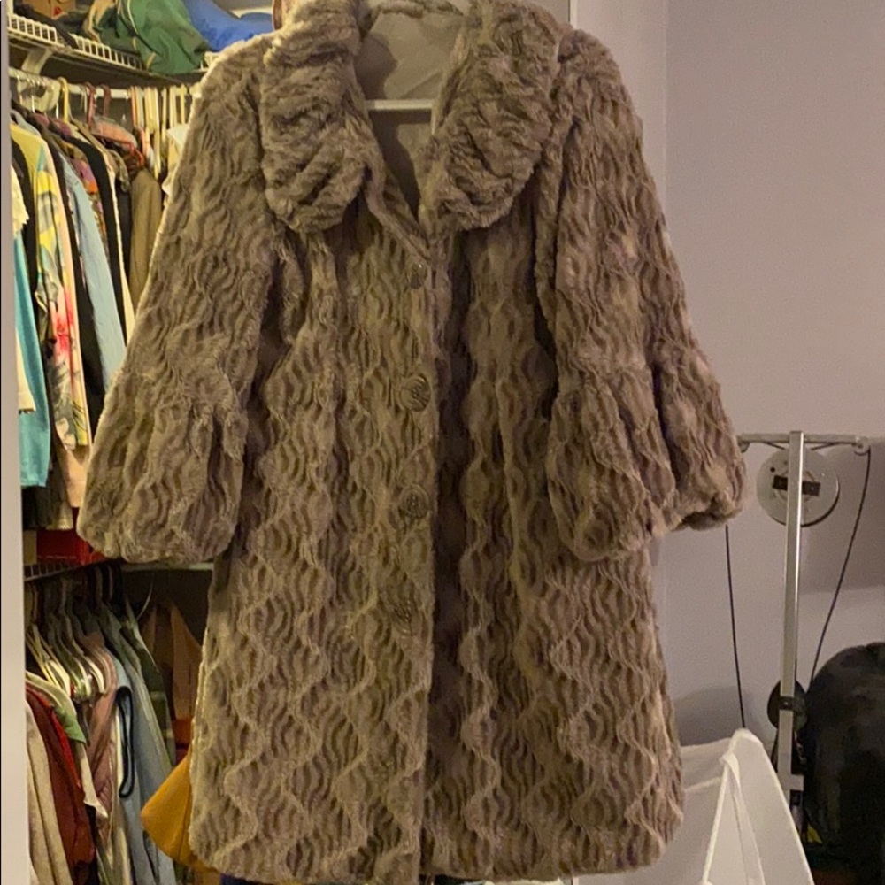 Faux fur Pappillon car coat